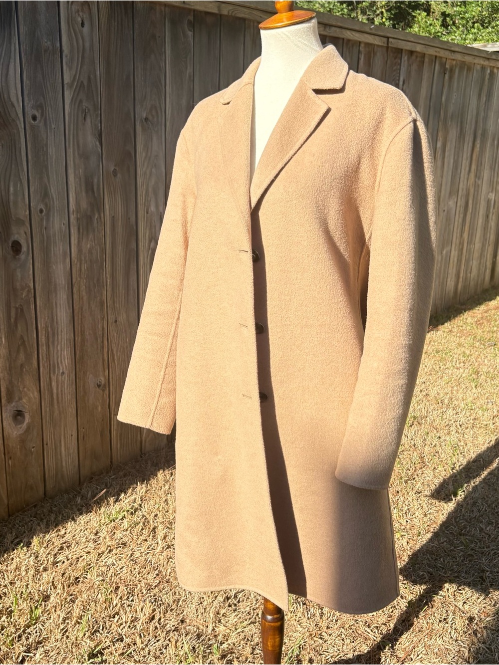 GAP Women's Tan Trench Coat - Single-Breasted Classic